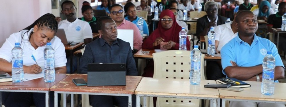 Watumishi wa TEWW wakifuatilia mafunzo ya usalama na afya mahali pa kazi (OSHA). Mafunzo hayo yamefanyika jijini Dar Es Salaam, Septemba, 2023.